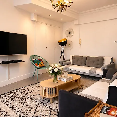 Appartement Des Champs Elysees Parijs