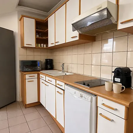 Des Champs Elysees Appartement Parijs